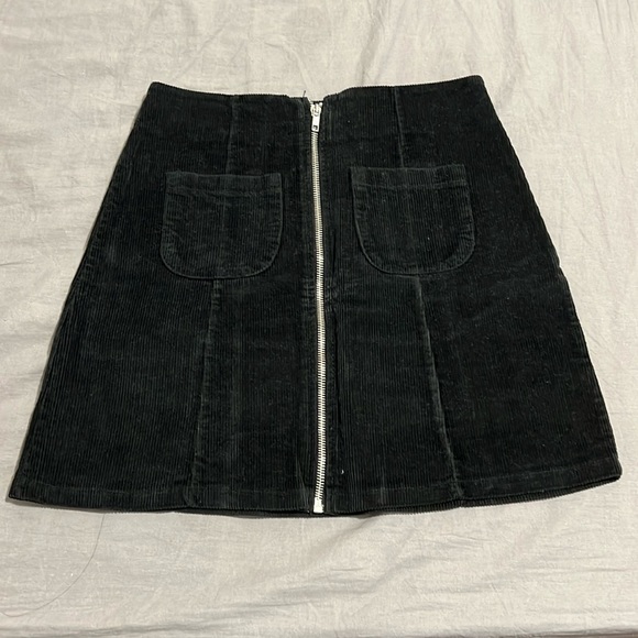 Brandy Melville Black Skirt with Front Zipper - Picture 1 of 3